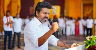 অভিনয় থেকে রাজনীতির মঞ্চে; থালাপতি বিজয়ের সফলতার সম্ভাবনা কতটুকু